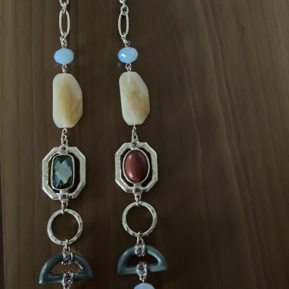 Long necklace with natural stones. - Picture 6 of 10